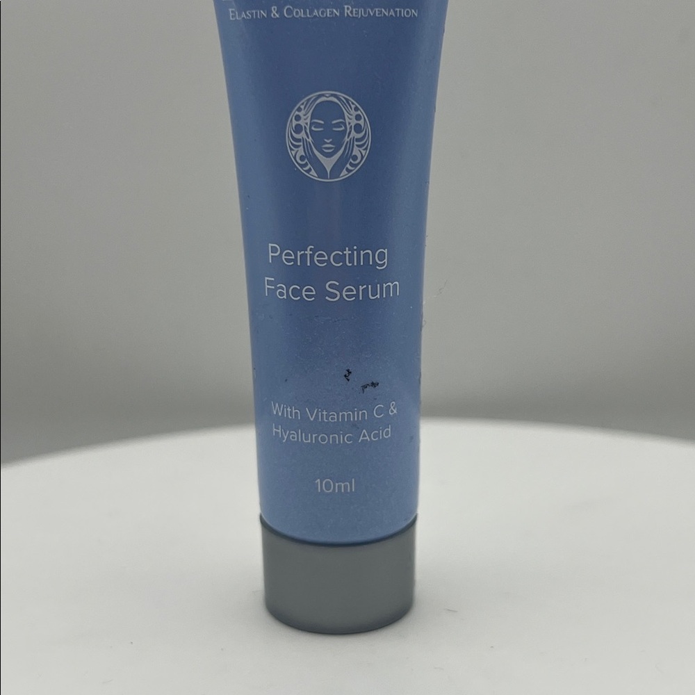 Dermalactives Perfecting Face Serum - Picture 2 of 4